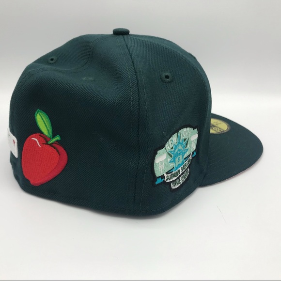 New York Yankee Dark Green Statue Of Liberty.Apple - Picture 7 of 8